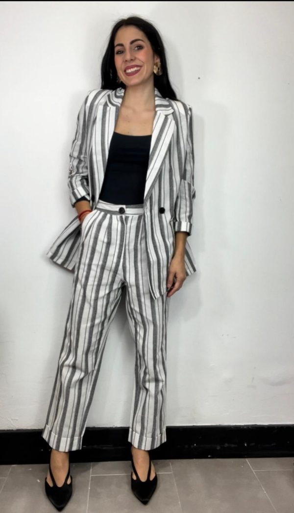 TRAJE CHAQUETA RAYAS - Imagen 3
