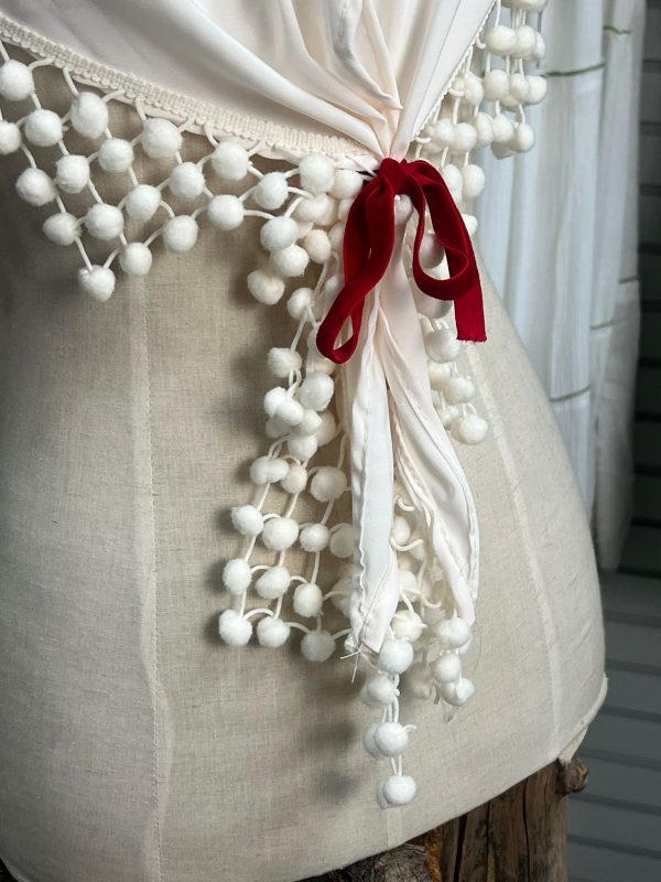 Mantón beige de madroños - Imagen 2